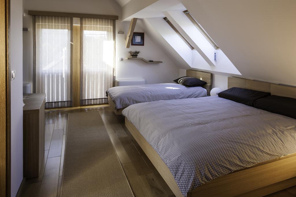 Guest House Kalska Domacija Semic Quarto foto